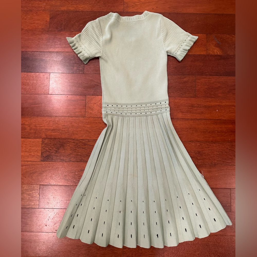 Sandro green dress with short sleeve in size small - Picture 3 of 3